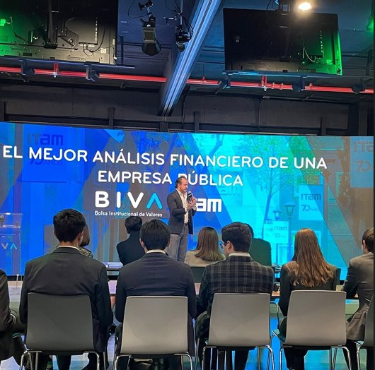 Auditorio de BIVA evento: "El Mejor Análisis Financiero de una Empresa Pública".